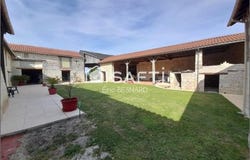 La Roche-Rigault, Poitou-Charentes 86200
