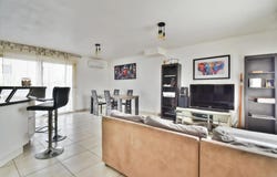 Chateaudun, Centre-Val de Loire 28200