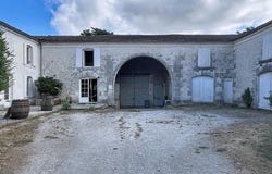 Louzac-Saint-Andre, Poitou-Charentes 16100