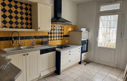 Sens, Yonne 89100