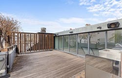 Paris, Île-de-France 75220