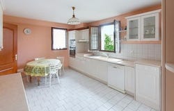 Macon, Bourgogne 71000