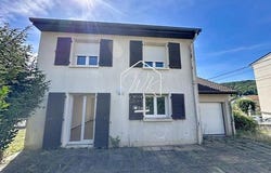 Lucey, Lorraine 54200
