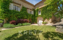 Uchaux, Provence-Alpes-Côte d'Azur 84100
