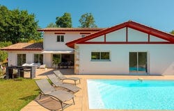 Ahetze, Aquitaine 64210
