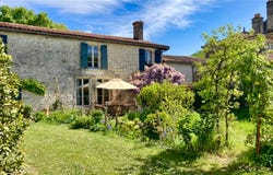 MAZERAY, Nouvelle-Aquitaine 17400