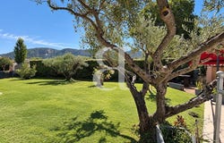 Robion, Provence-Alpes-Côte d'Azur 84440