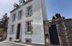 VANNES, Brittany 56000