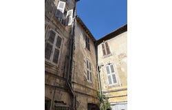 Nîmes, Languedoc-Roussillon 30000