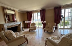 Paron, Bourgogne 89100