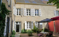 Charolles, Burgundy 71120