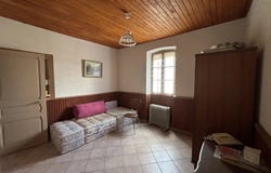 22 Route de Sinzelles, Polignac, Haute-Loire 43000