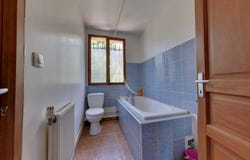 AUXERRE, Bourgogne-Franche-Comté 89000