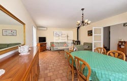 Bagnols-sur-Cèze, Languedoc-Roussillon 30200