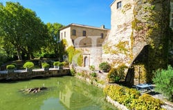 Laudun-l'Ardoise, Languedoc-Roussillon 30290