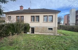 Paray-le-Monial, Burgundy 71600