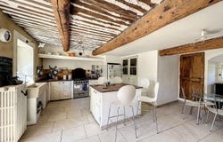 Robion, Provence-Alpes-Côte d'Azur 84440
