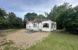 Saint-Brisson-Sur-Loire, Centre 45500