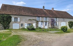 Saulieu, Burgundy 21210
