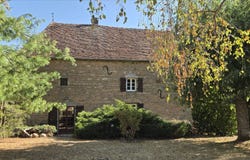 Suin, Burgundy 71220