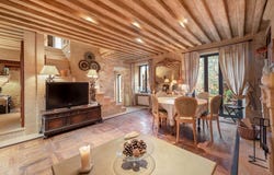 Castillon-du-Gard, Languedoc-Roussillon 30210