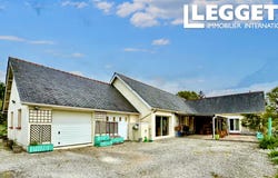 Landeleau, Brittany 29530