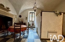 Fons-sur-Lussan, Languedoc-Roussillon 30580