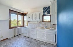 Charnay-Les-Macon, Bourgogne 71850