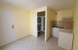 Nyons, Auvergne-Rhône-Alpes 26110