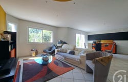 Plaudren, Brittany 56420