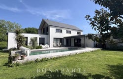 Pau, Aquitaine 64000