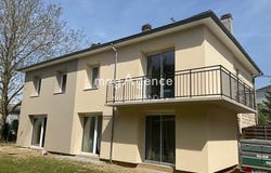 Laval, Pays de la Loire 53000