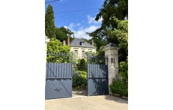 Tours, Centre-Val de Loire 37000