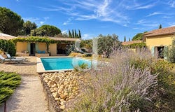 Maubec, Provence-Alpes-Côte d'Azur 84660
