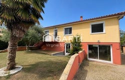 Azay-Le-Brûlé, Poitou-Charentes 79400