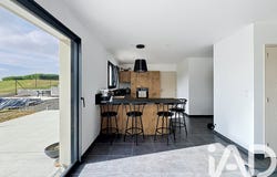 Ruca, Brittany 22550
