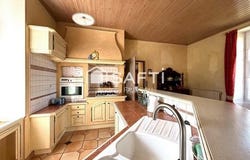 Parthenay, Poitou-Charentes 79200