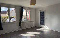 Sens, Yonne 89100
