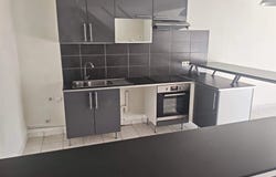 Tours, Centre-Val de Loire 37100