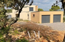 Nîmes, Gard 30000