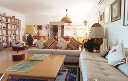 Garons, Languedoc-Roussillon 30128
