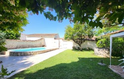Saint-Mamert-du-Gard, Languedoc-Roussillon 30730