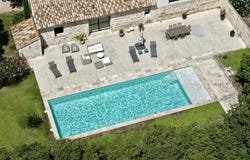 Nîmes, Languedoc-Roussillon 30000