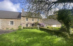 Ploumilliau, Brittany 22300