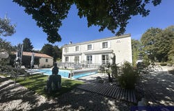 Saintes, Poitou-Charentes 17100