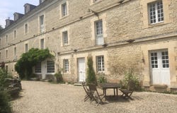 Chablis, Burgundy 89800