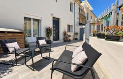 Garons, Languedoc-Roussillon 30128