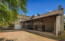 Fontaines, Burgundy 71150