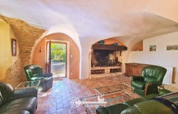 Lussan, Languedoc-Roussillon 30580