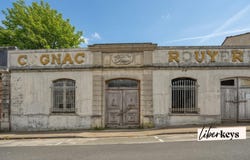 Saintes, Poitou-Charentes 17100